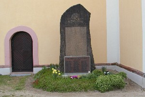 Denkmal auf dem Friedhof Belgershain