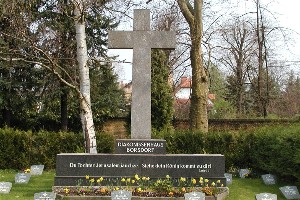 Grabkreuz auf dem Friedhof Borsdorf