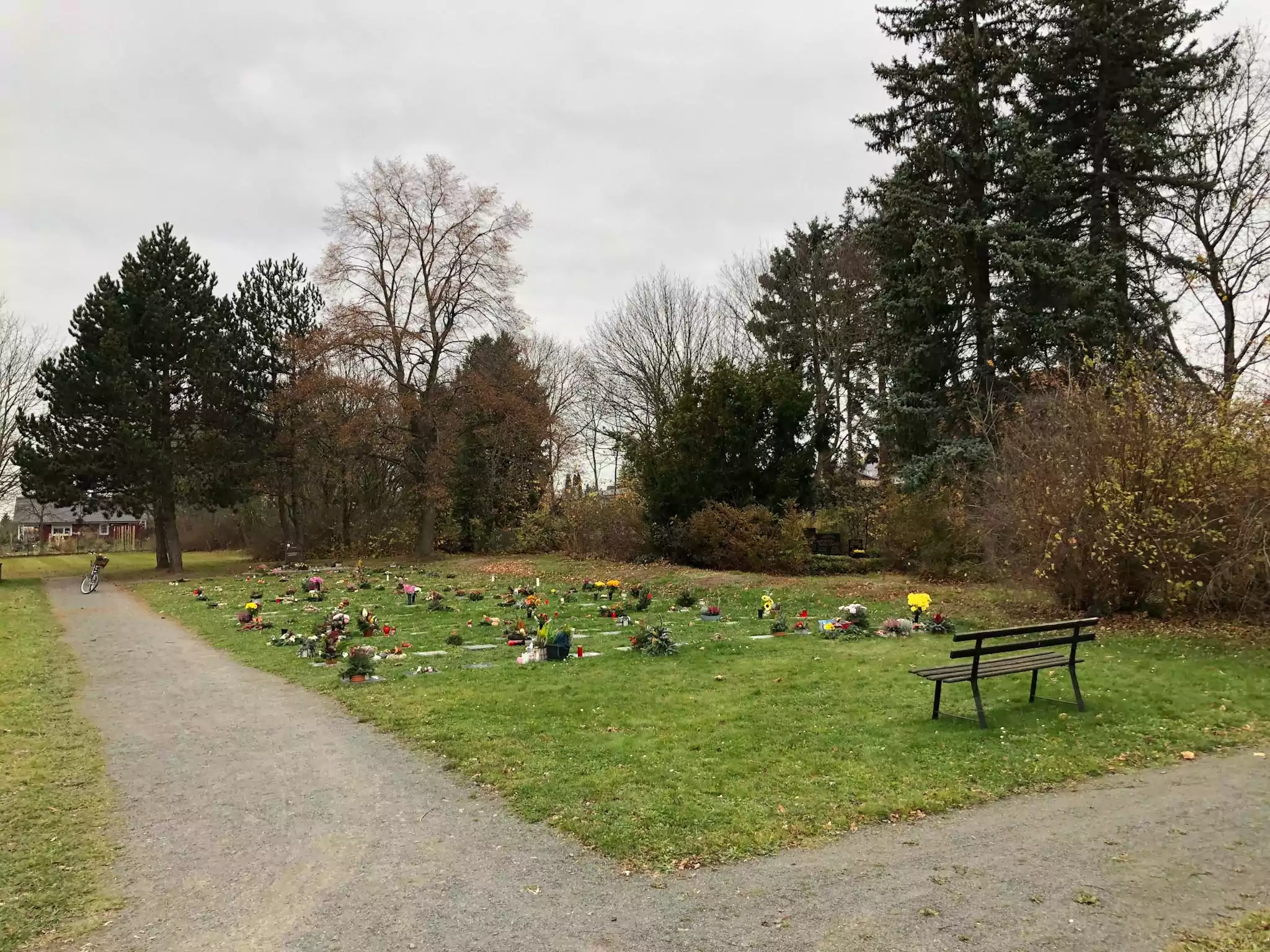 Gräber auf dem Friedhof Eilenburg Mansberg