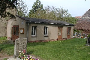 Trauerhalle auf dem Friedhof Espenhain