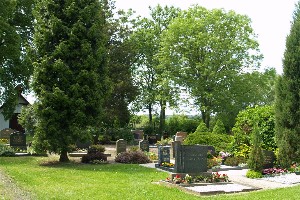 Gräber auf dem Friedhof Erdmannshain