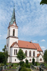 Kirche auf dem Friedhof Fuchshain