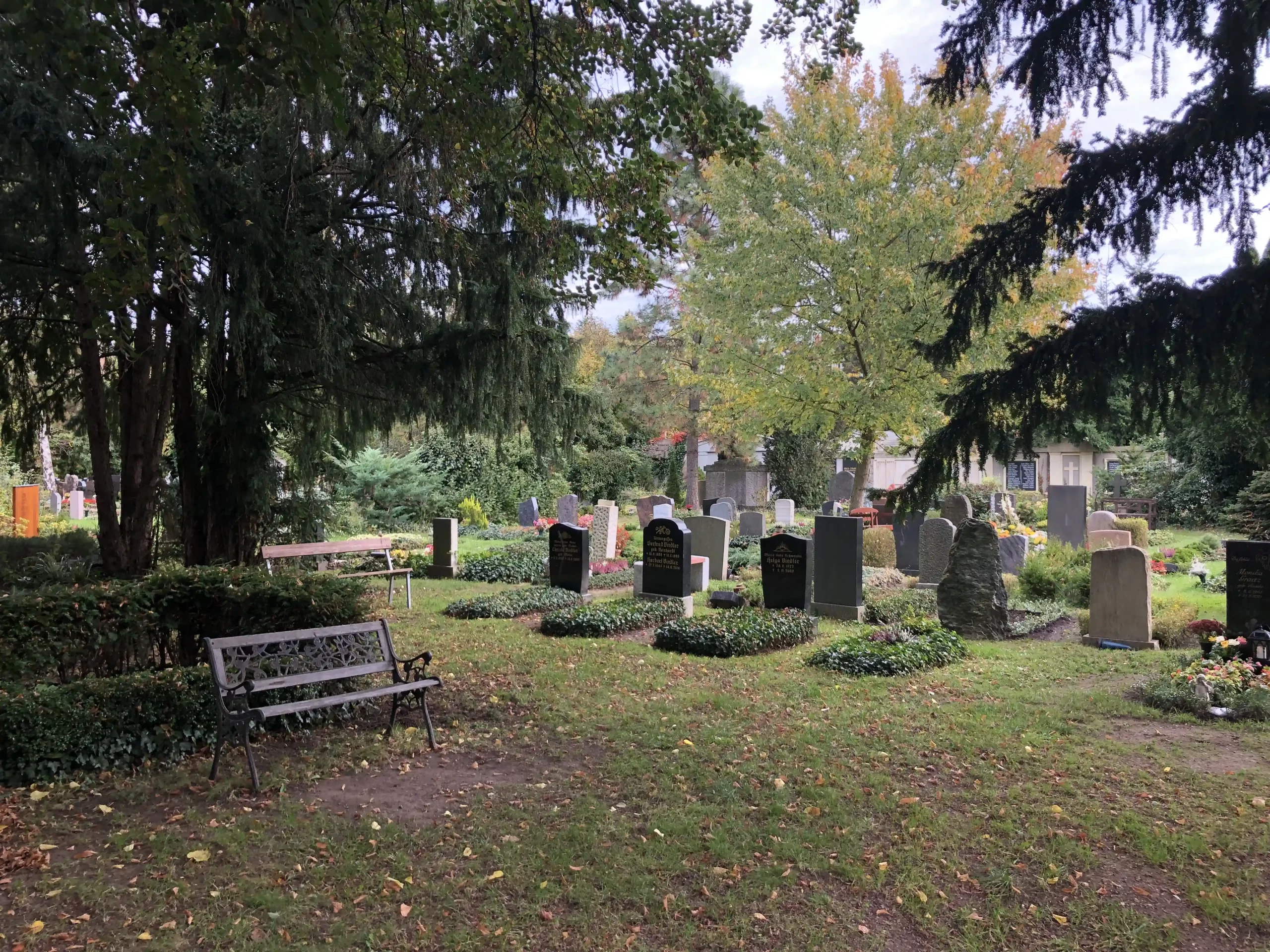 Gräber auf dem Friedhof Markkleeberg