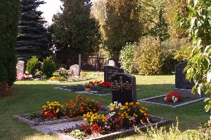 Gräber auf dem Friedhof Gottscheina