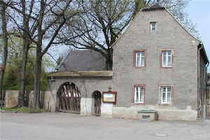 Eingang zum Friedhof Großsteinberg