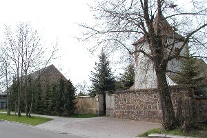 Eingang zum Friedhof Hainichen