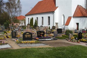 Gräber auf dem Friedhof Köhra