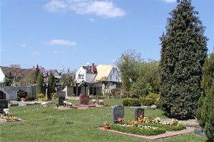 Gräber auf dem Friedhof Körlitz