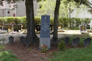 Grabstein auf dem Friedhof Kühren
