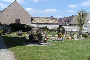 Gräber auf dem Friedhof Meltewitz