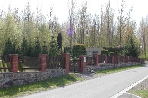 Eingang zum Friedhof Mölbis