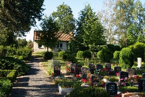 Gräber auf dem Friedhof Neichen