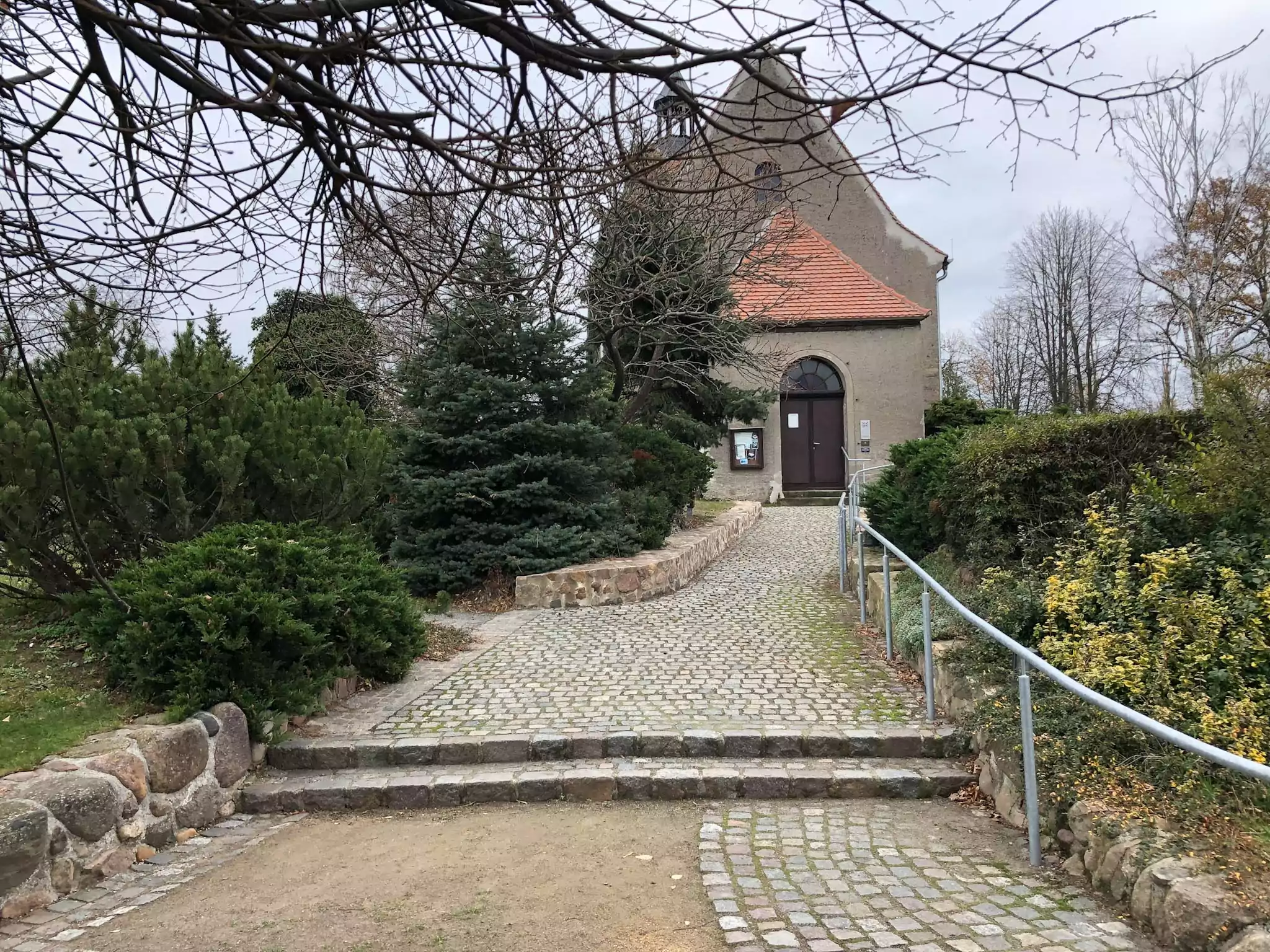 Kirche auf dem Friedhof Pehritzsch