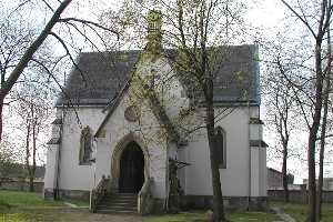 Kirche auf dem Friedhof Püchau