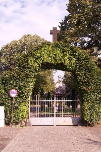 Eingang zum Friedhof Sellerhausen